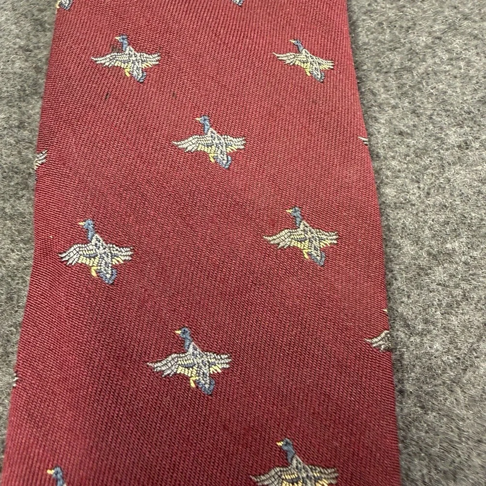 ROBERT TALBOTT Reef Woven in England Mallard Duck Bird Mens Tie Maroon Burgundy